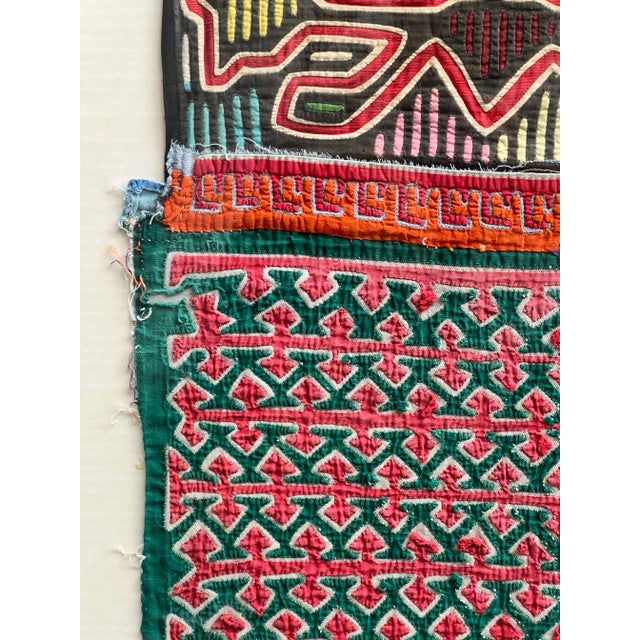 Abstract Vintage Framed Mola Textiles For Sale - Image 3 of 12