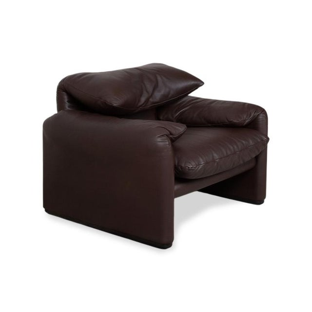 Modern Maralunga Chair in Leather from Cassina For Sale - Image 3 of 15