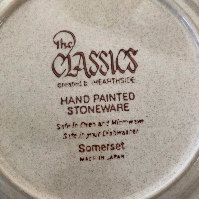 70's the Classics Hearthside Hand Painted Stoneware "Somerset " Pattern Dinner Plates S/4 For Sale In New York - Image 6 of 7