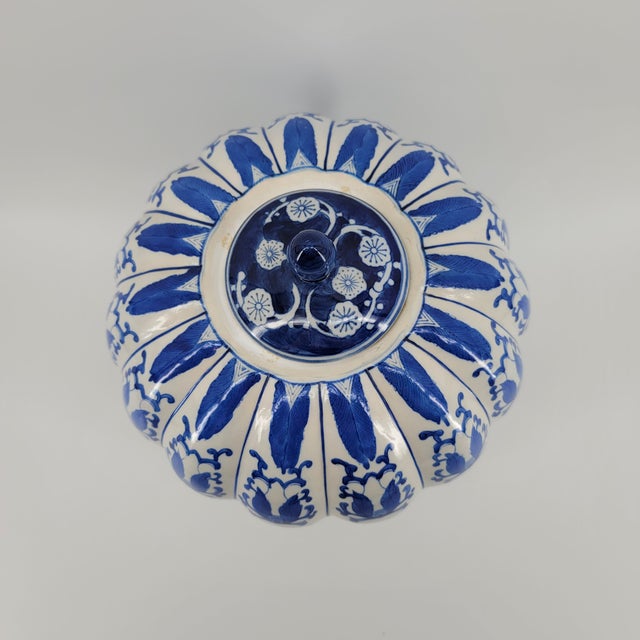 Mid 20th Century Vintage Blue & White Hand-Painted Melon Ginger Jar With Carved Wood Stand For Sale - Image 5 of 15