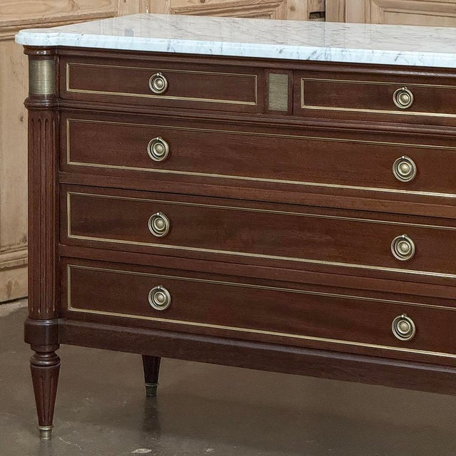 Auburn French Louis XVI Mahogany Commode With Carrara Marble Top For Sale - Image 8 of 17