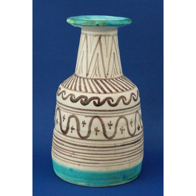 Early 1900s Century ceramic vase by Guido Gambone from CAS Vietri manufacturing, Vietri, Italy For Sale - Image 4 of 16