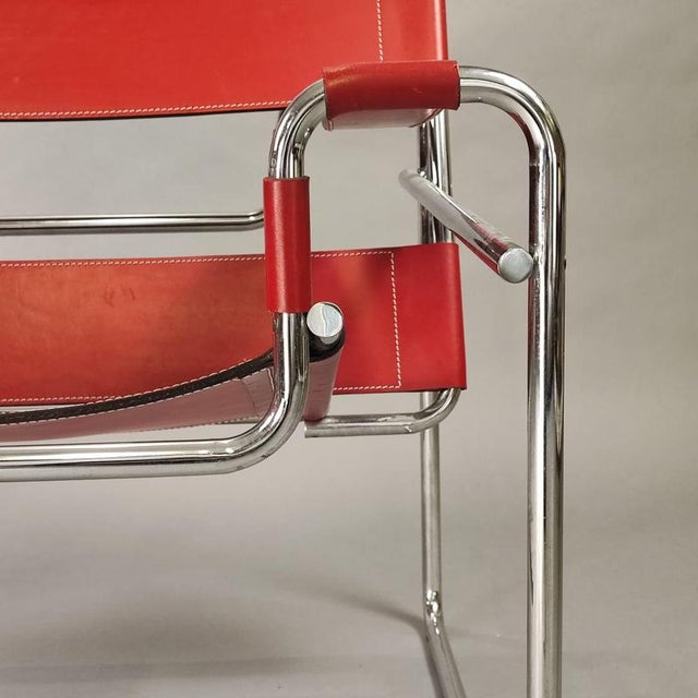 Wassilly Chair in Red Leather by Marcel Breuer for Gavina, 1960s For Sale - Image 6 of 11