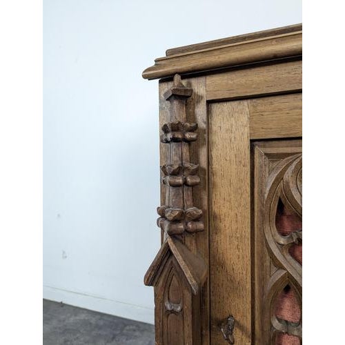 Gothic Prie-Dieu in Carved Walnut For Sale - Image 6 of 9