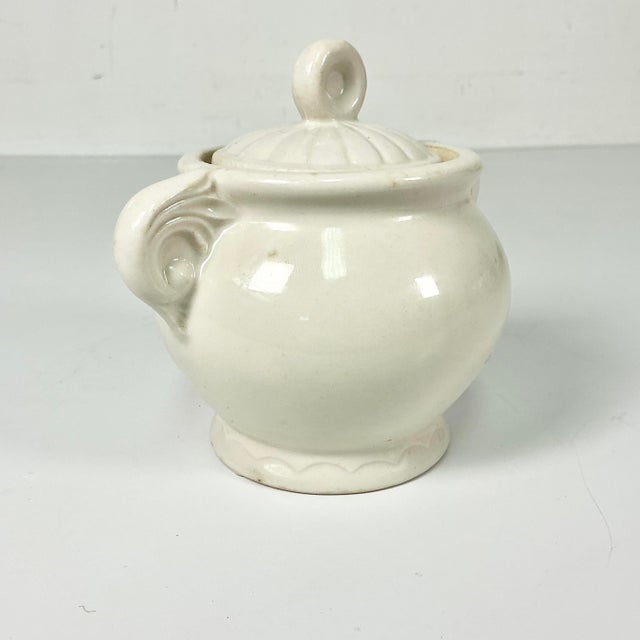 1940s Vintage Farmhouse Boho Chic Art Deco Porcelier Vitreous Cover Sugar Bowl For Sale - Image 6 of 11