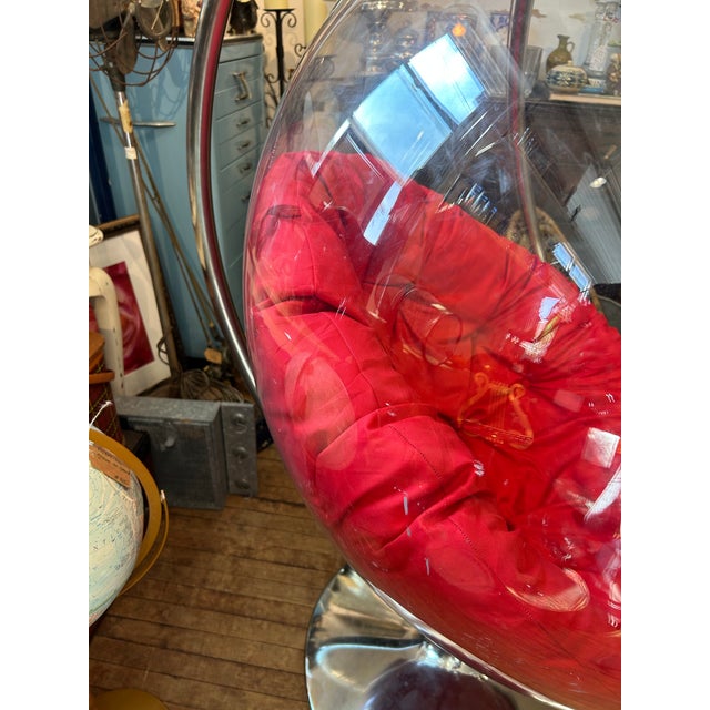 Eero Aarnio Hanging Acrylic Bubble Chair in the Manner of Eero Aarnio For Sale - Image 4 of 12