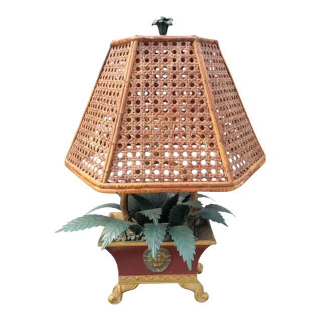 Vintage Tole Metal Palm Leaf Faux Bamboo Cache Pot Regency Wicker Shade Table Lamp For Sale