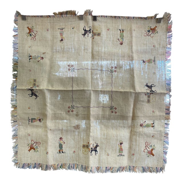 Vintage Hand-Embroidered Linen Tablecloth With Figural Motif and Fringe Border For Sale