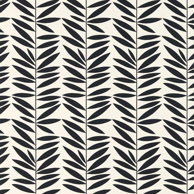 Sample - Schumacher Leaf Stripe Wallpaper in Ebony For Sale