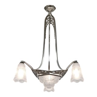 Maynadier French Art Deco Chandelier 1930s Nickeled Bronze & Frosted Glass For Sale