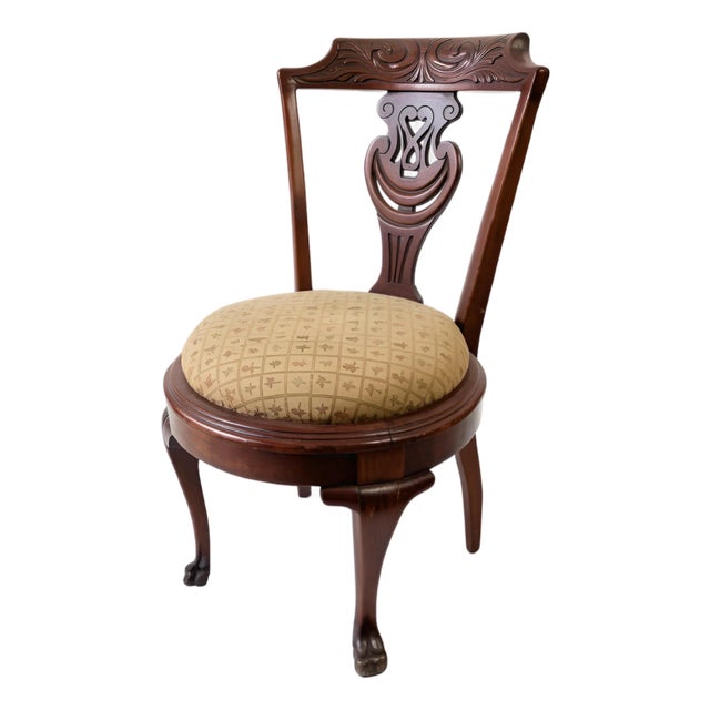 Antique Chippendale-Style Carved Mahogany Side Chair With Pierced Scrollwork Back For Sale