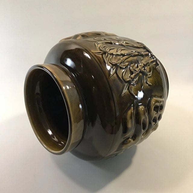 1995 Thai Celadon Jardiniere in English Jade Glaze For Sale - Image 4 of 8