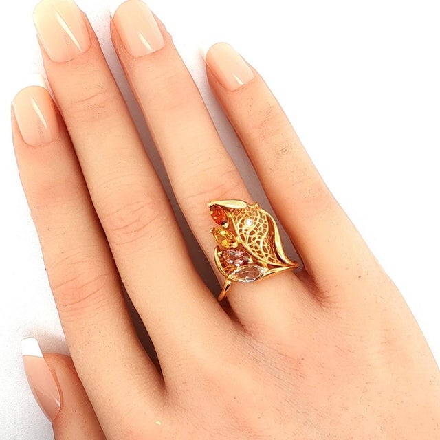 Contemporary Mid 20th Century Anillo Carrera y Carrera Oro Rosa 18k Multicolor Piedras Preciosas y Diamantes Talla 6.5 For Sale - Image 3 of 9