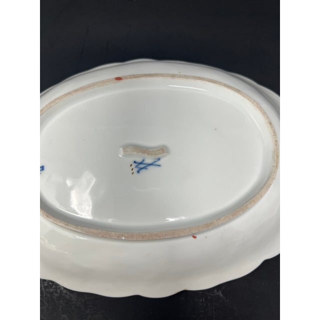 Late 19th Century Antique Hand-Painted Bavarian Porcelain Cranberry & Gilt Botanical Serving Dish c.1900 For Sale - Image 5 of 8