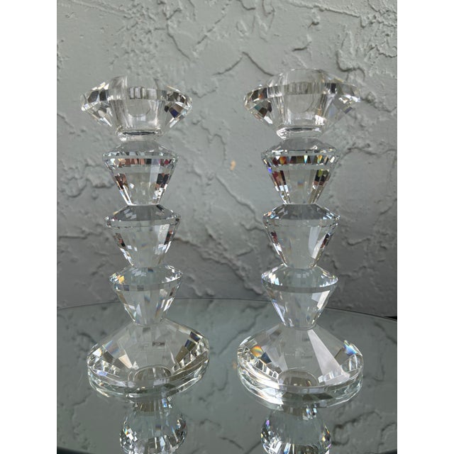 Art Deco Pair of Simon Designs Faceted Crystal Candlesticks – Geometric Art Deco Style For Sale - Image 3 of 12