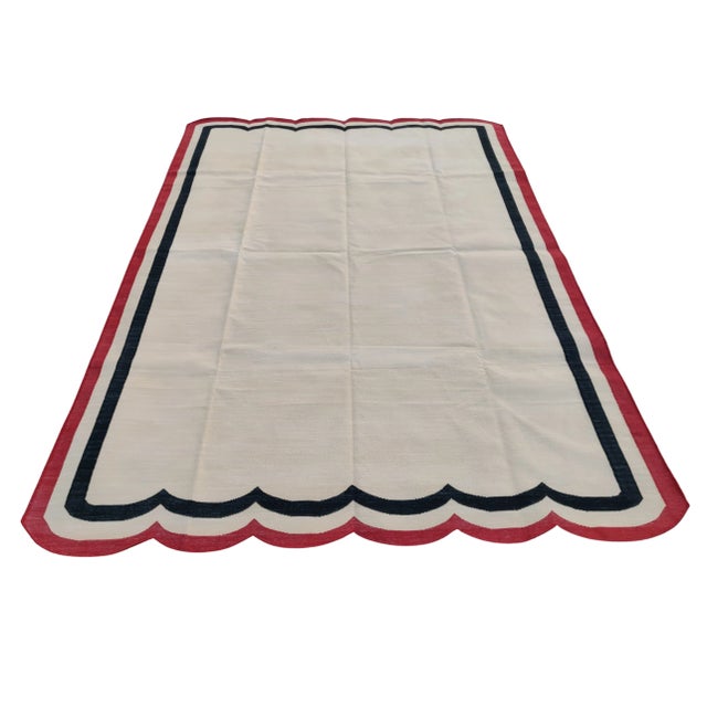 Handmade Cotton Vegetable Dyed Scalloped Edge Rug in Cream With Black and Red Border - 6x9 For Sale - Image 11 of 11