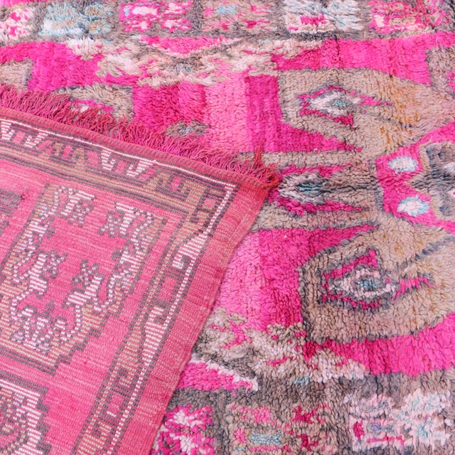 1980s Fushia Pink Vintage Moroccan Rug - 6'9