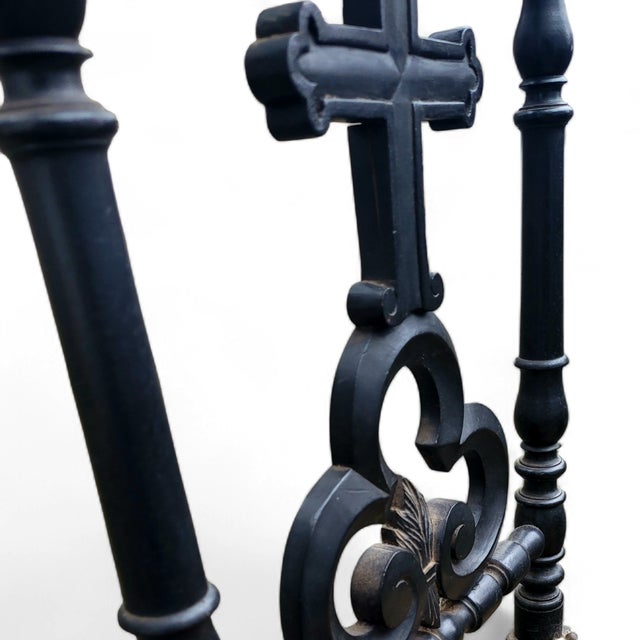 Antique French Prayer Chair with Carved Cross, 1880s For Sale - Image 10 of 16