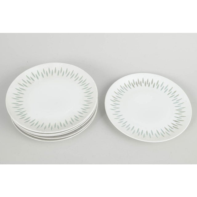 Salad and Dessert Plates in Porcelain by Friedl Holzer-Kjellberg for Arabia, 1970s, Set of 6 For Sale - Image 4 of 5