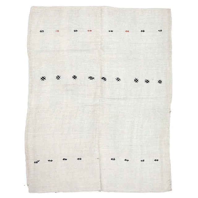 Textile Mid 20th Century Vintage White Hemp Kilim Rug For Sale - Image 7 of 7