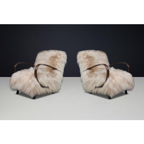 Lounge Chairs in Icelandic Sheepskin from Jindřich Halabala, 1940s, Set of 2 For Sale - Image 3 of 18