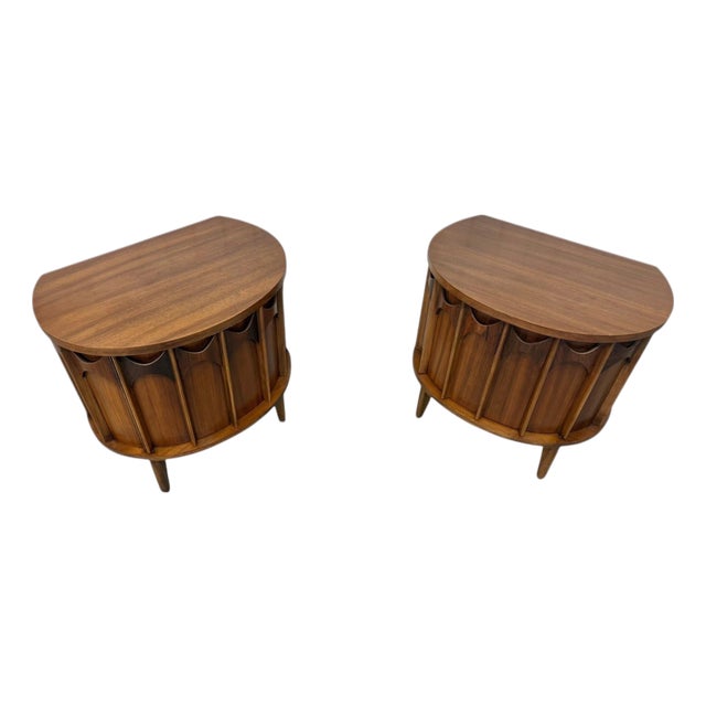 Mid-Century Modern Kent Coffey "Perspecta" Walnut Commode Nightstands - Set of 2 For Sale