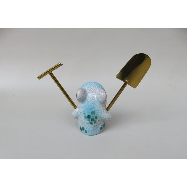 Cactus Cutlery Frog with Shovel and Rake by Walter Bosse for Karlsruhe Majolika, 1950s, Set of 3 For Sale - Image 4 of 18