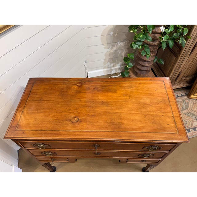 18th Century Italian Chest of Drawers For Sale - Image 12 of 16