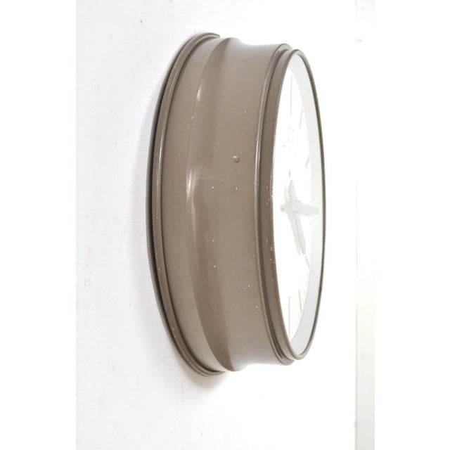 1960s Vintage Wall Clock from PTT, 1960s For Sale - Image 5 of 9