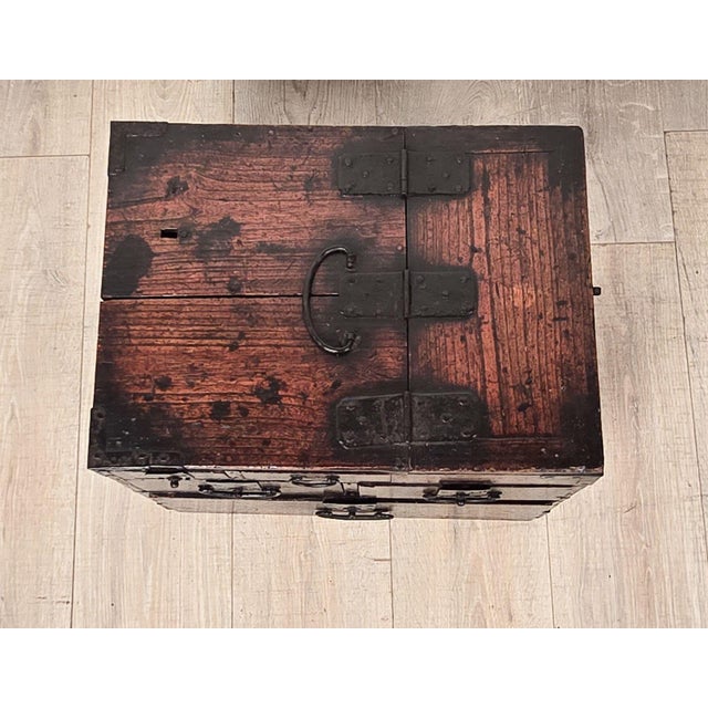 Brown 19th Century Japanese or Korean Shopkeeper's Chest For Sale - Image 8 of 9