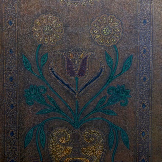 Arts & Crafts Arts & Crafts Tooled Leather Three Panel Screen 20thC For Sale - Image 3 of 6