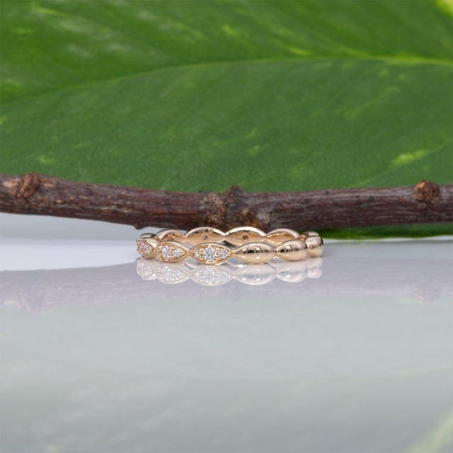 Earth-Mined Diamonds Band in Solid 14k Gold – Fine Jewelry, Gift for Her, Size 6.75 For Sale In Columbus - Image 6 of 9