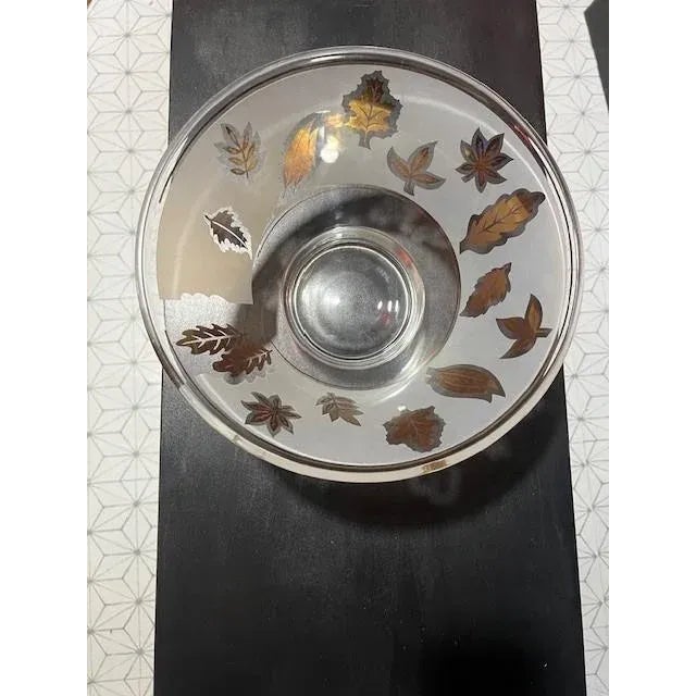 Libbey Glass Co. Vintage Libbey Glass Co. Frosted Gold Leaf Chip Punch Bowl For Sale - Image 4 of 7