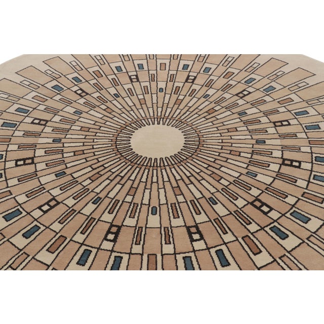 Looking for a custom size? For more information on customization capabilities, please reach out to custom@chairish.com....