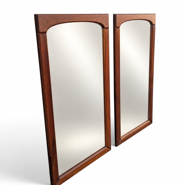 Mid-Century Modern Pair of Brown-Saltman Mid-Century Modern Walnut Wall Mirrors, 1950s For Sale - Image 3 of 14