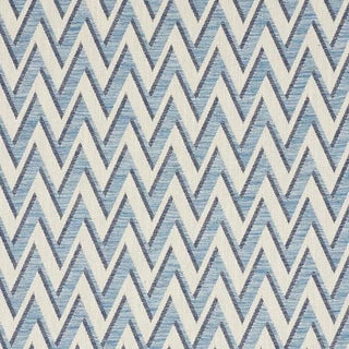 Sample - Schumacher Dartmoor Fabric in Blue For Sale
