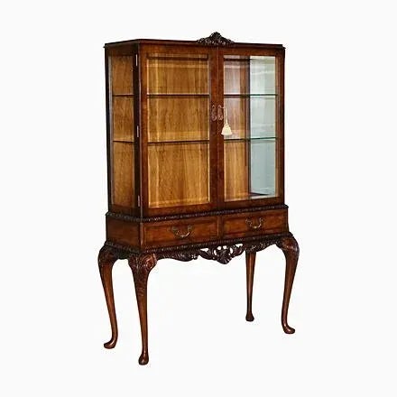 Vintage Carved Queen Anne Style Display Cabinet For Sale - Image 18 of 18