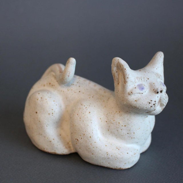 White Vintage Italian Ceramic Loafing Cat by Bruno Gambone, 1980s For Sale - Image 8 of 15