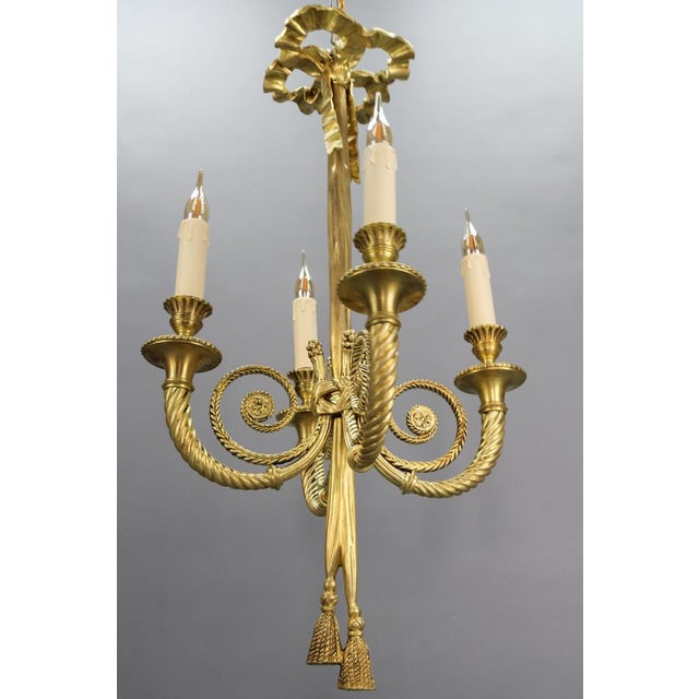 Louis XVI French Bronze Ribbon and Tassel Four-Light Chandelier, 1910s For Sale - Image 5 of 18