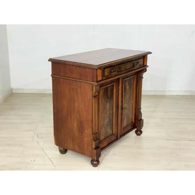 Antique Gründerzeit Vertiko Chest of Drawers in Walnut Veneer with Brass Fittings, Late 19th Century For Sale - Image 10 of 12