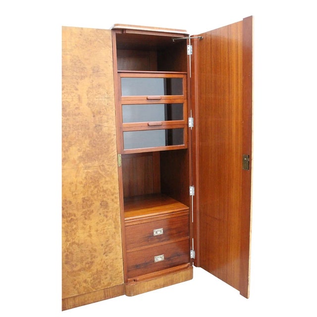 English Art Deco Blonde Walnut Triple Breakfront Wardrobe, 1930 For Sale - Image 6 of 14
