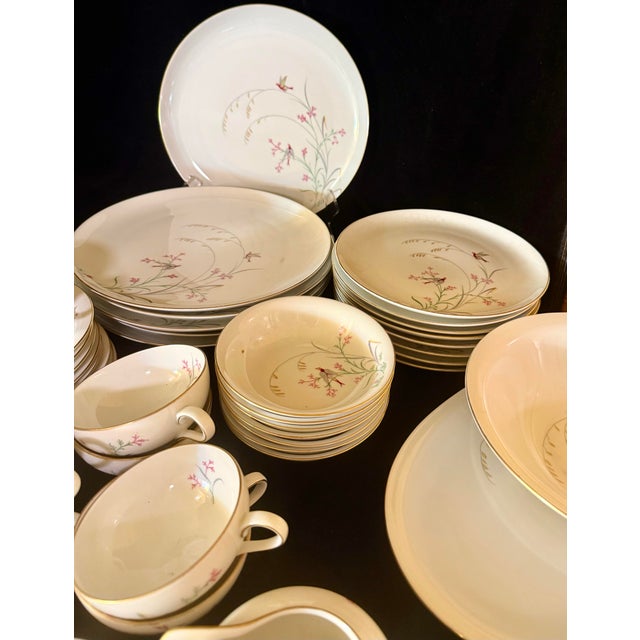1930s 1930s Eschenbach Bird Multicolor Leaves and Grasses Dinnerware Set - 50 pcs For Sale - Image 5 of 12
