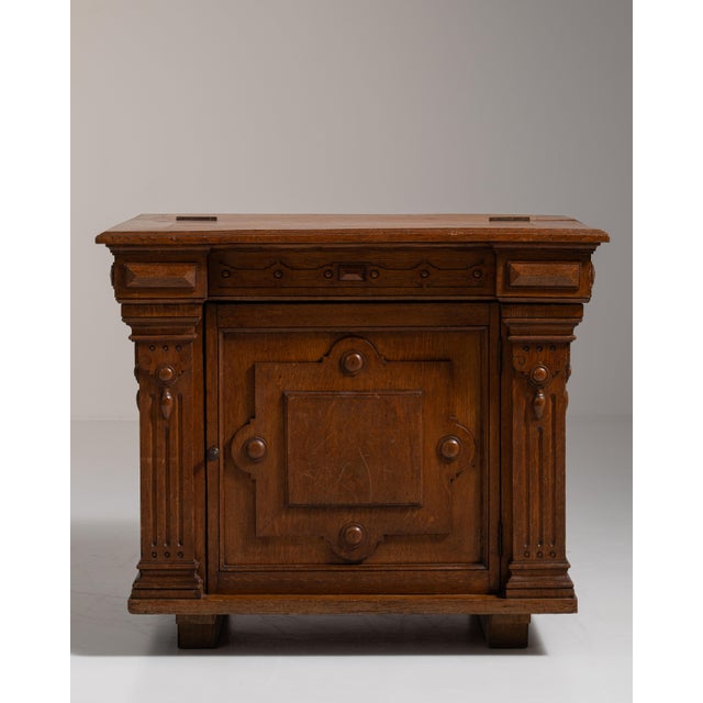 19th Century French Chestnut Brown Neo-Renaissance Oak Cabinet with Hinged Lid For Sale - Image 4 of 15