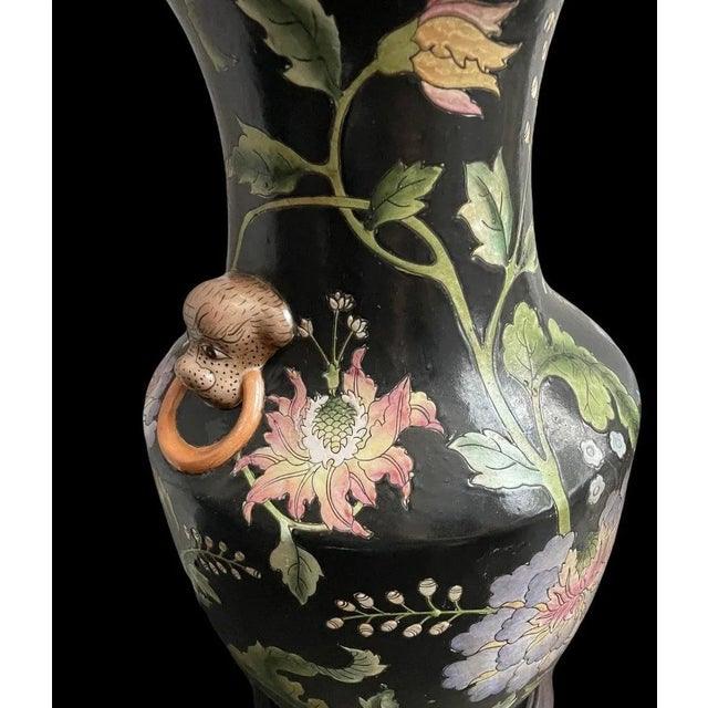 Vintage Black Floral Chinoiserie Lamp With Leopard Like Foo Dog Accents For Sale - Image 4 of 8