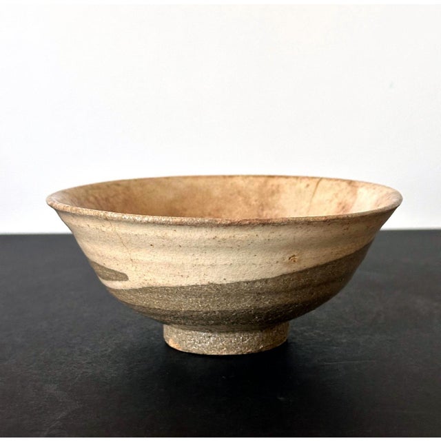 Asian Korean Buncheong Ceramic Tea Bowl with White Slip Glaze Joseon Dynasty For Sale - Image 3 of 12