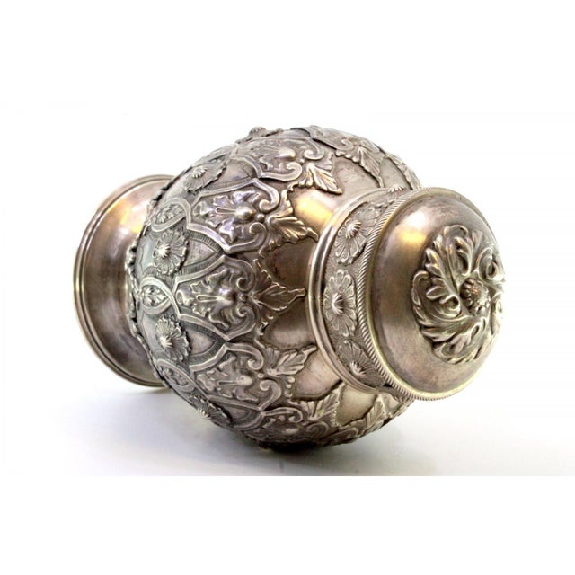 Chiseled and Embossed Silver Pot with Garlands For Sale - Image 10 of 11