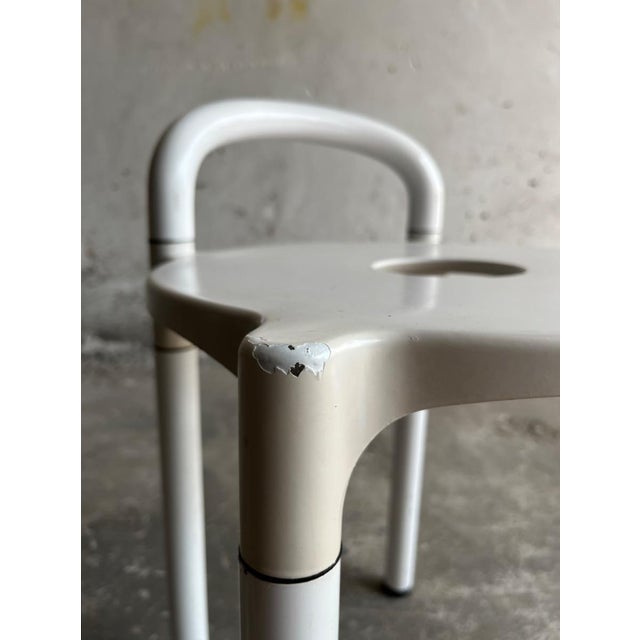 Height: 60 cm (23.62 inch) Width: 40 cm (15.75 inch) Depth: 42 cm (16.54 inch) Seat height: 48 cm (18.90 inch) A nowadays...