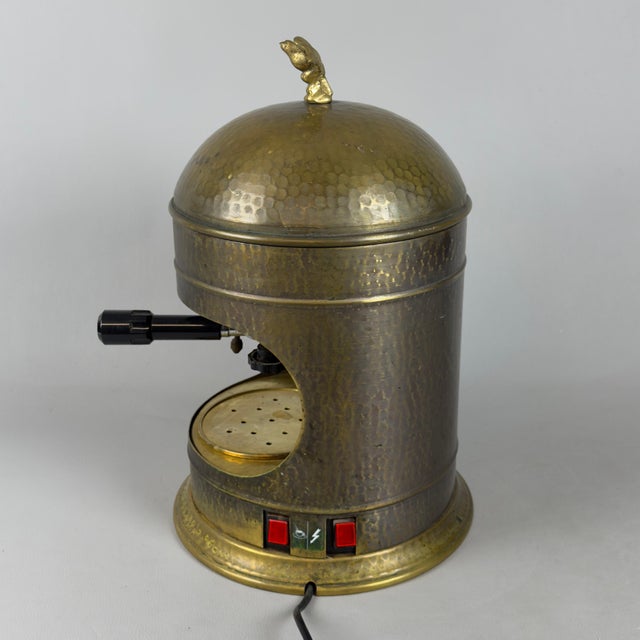 An absolute masterpiece in the history of Italian espresso, intended for true collectors and lovers of excellent design....