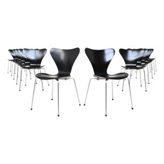 3107 Butterfly Dining Chairs by Arne Jacobsen for Fritz Hansen, 1967 For Sale