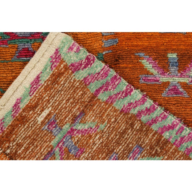 1950s Vintage Tulu Rug in Orange, Blue, Mihrab-Style Geometric Pattern For Sale - Image 5 of 6